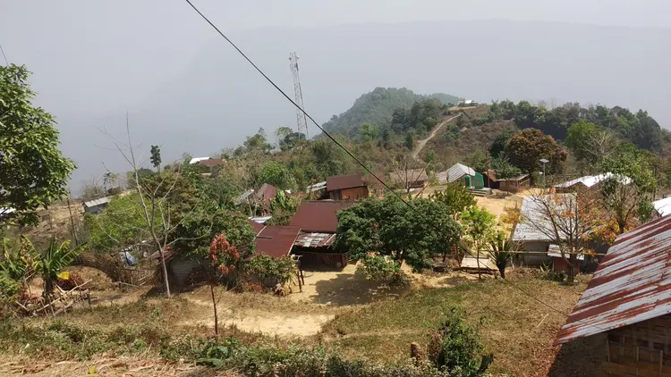 Raky tuang ganiu kiluang phui meng ngoubo